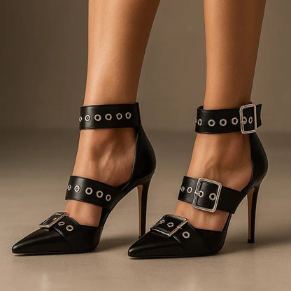 Konstanze | Spitze Stiletto-Pumps mit Schnallenriemen